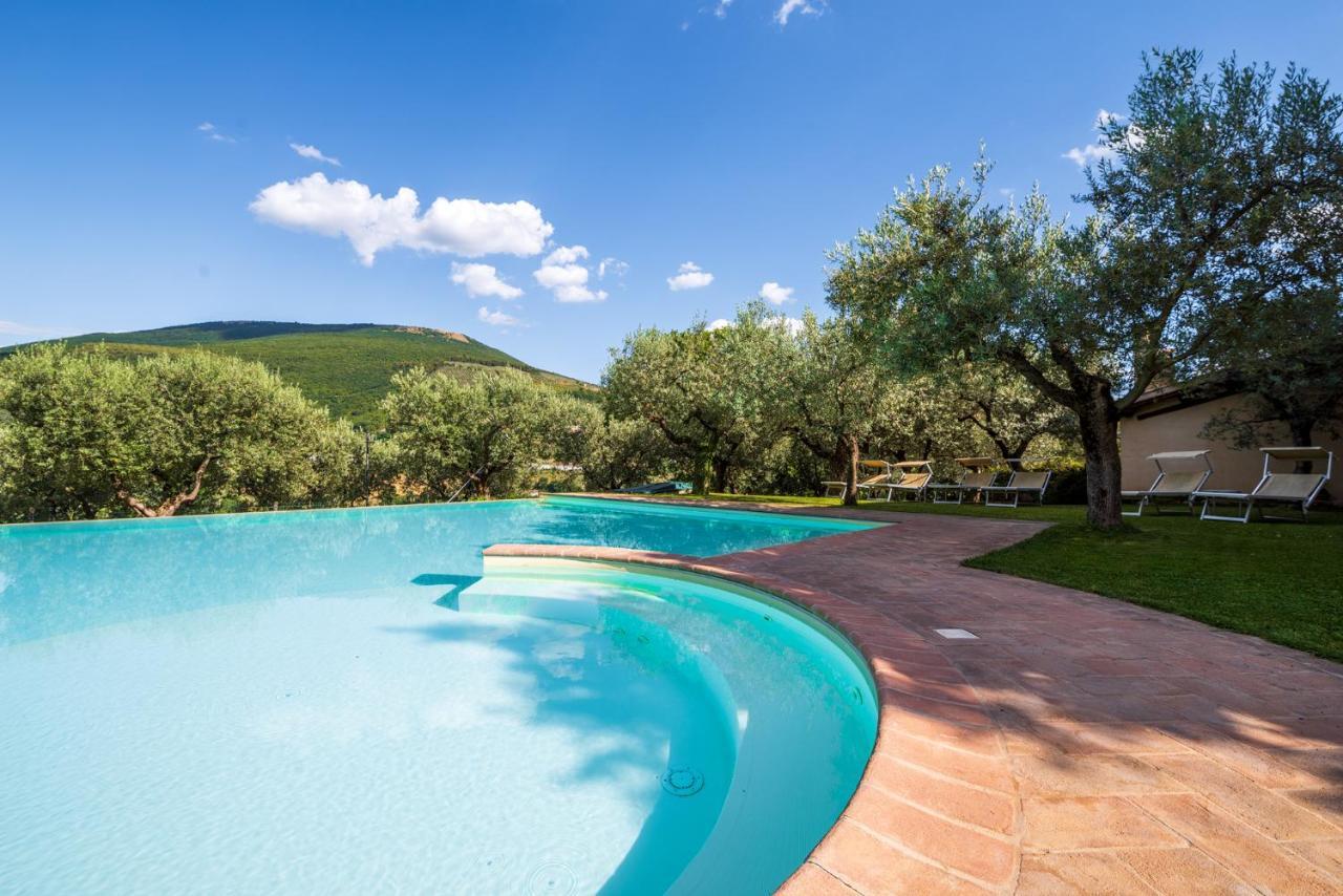 Agriturismo Le Vigne Foligno Exterior foto